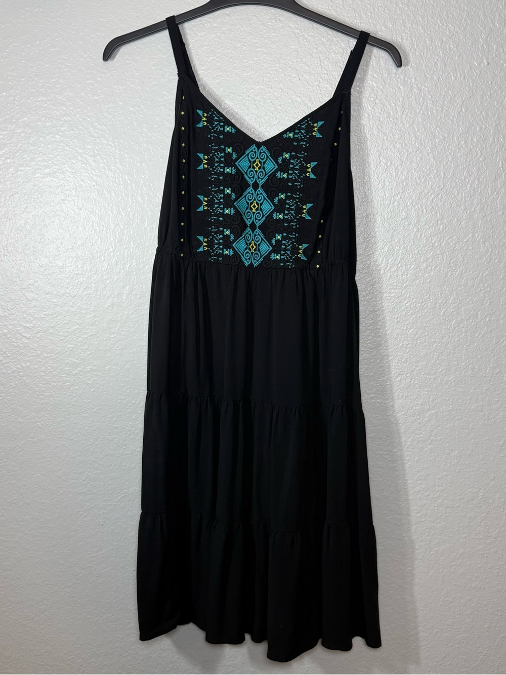 Torrid Black Embroidered Geometric Rayon A-Line Dress Sleeveless Size 0 summer